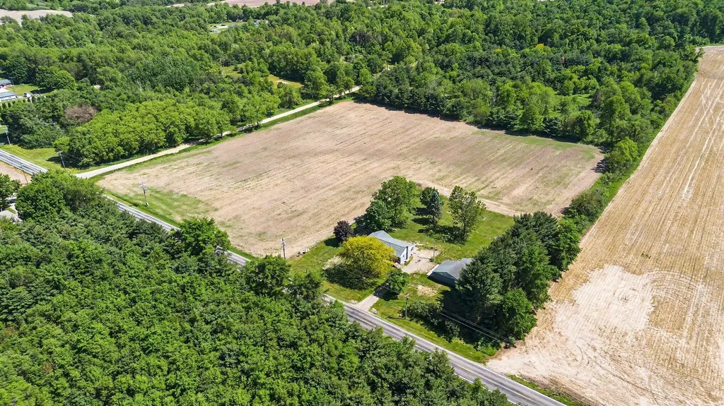 22111 Dutch Settlement Street Lagrange Township MI 49031
