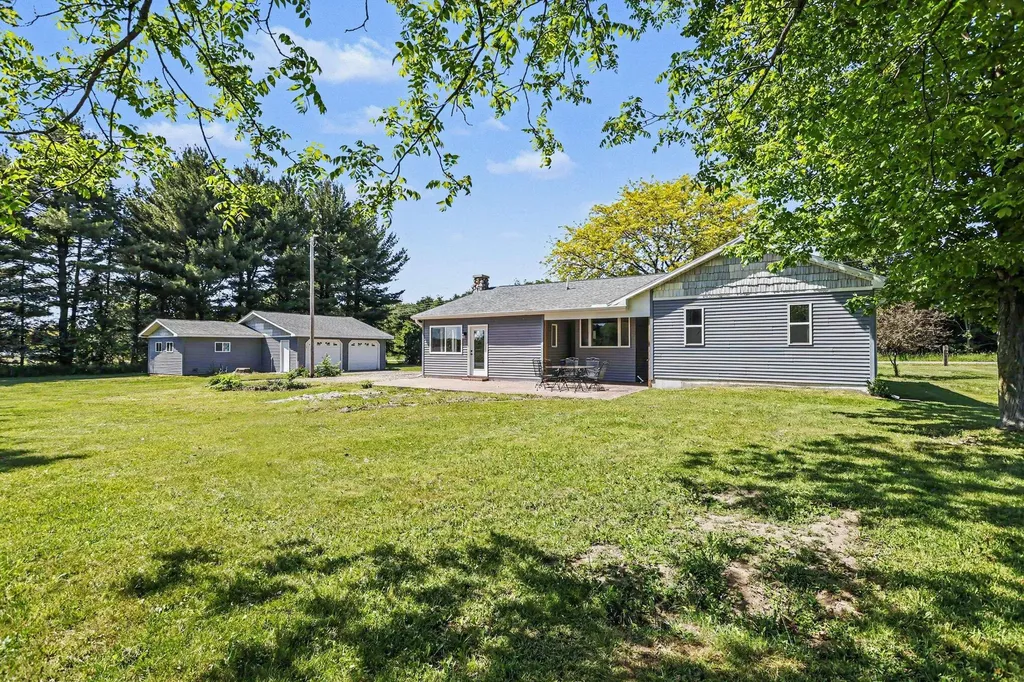 22111 Dutch Settlement Street Lagrange Township MI 49031