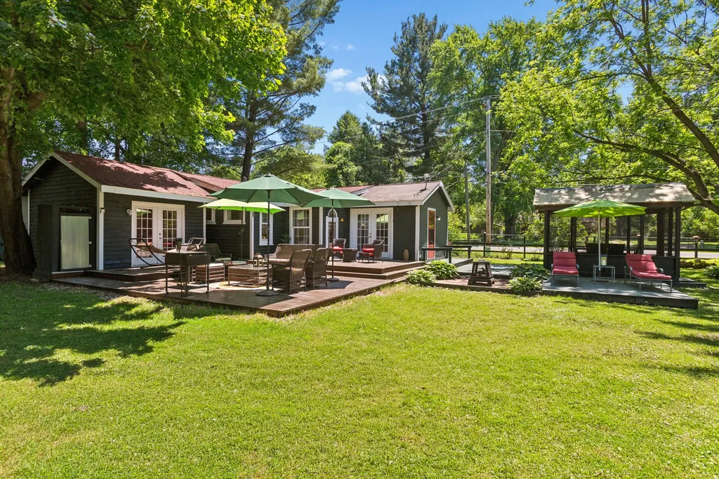 3779 W Glendora Road Weesaw Township MI 49119