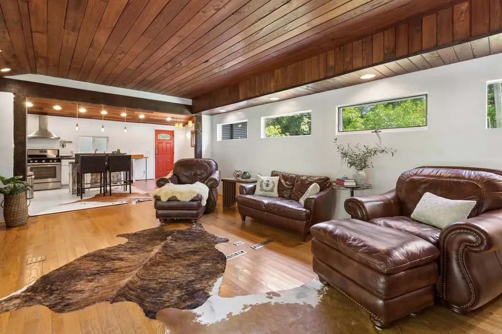 3779 W Glendora Road Weesaw Township MI 49119