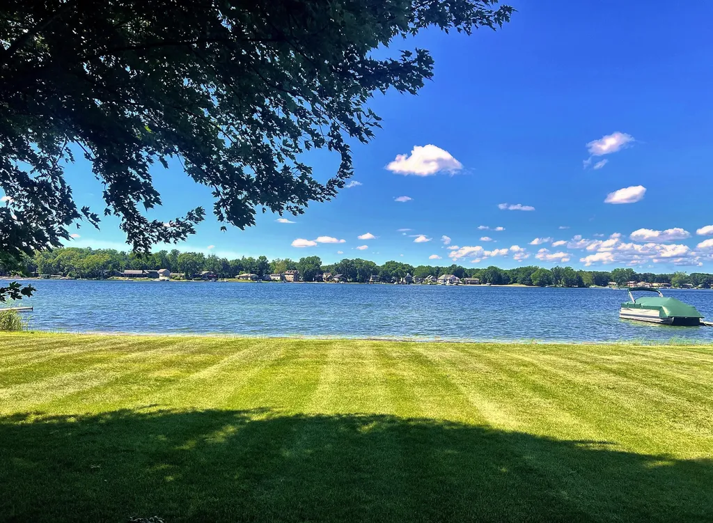 2647 Lake Shore Drive Howard Township MI 49120