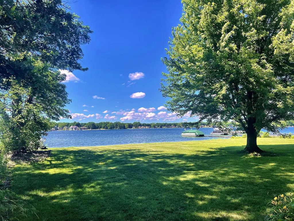2647 Lake Shore Drive Howard Township MI 49120