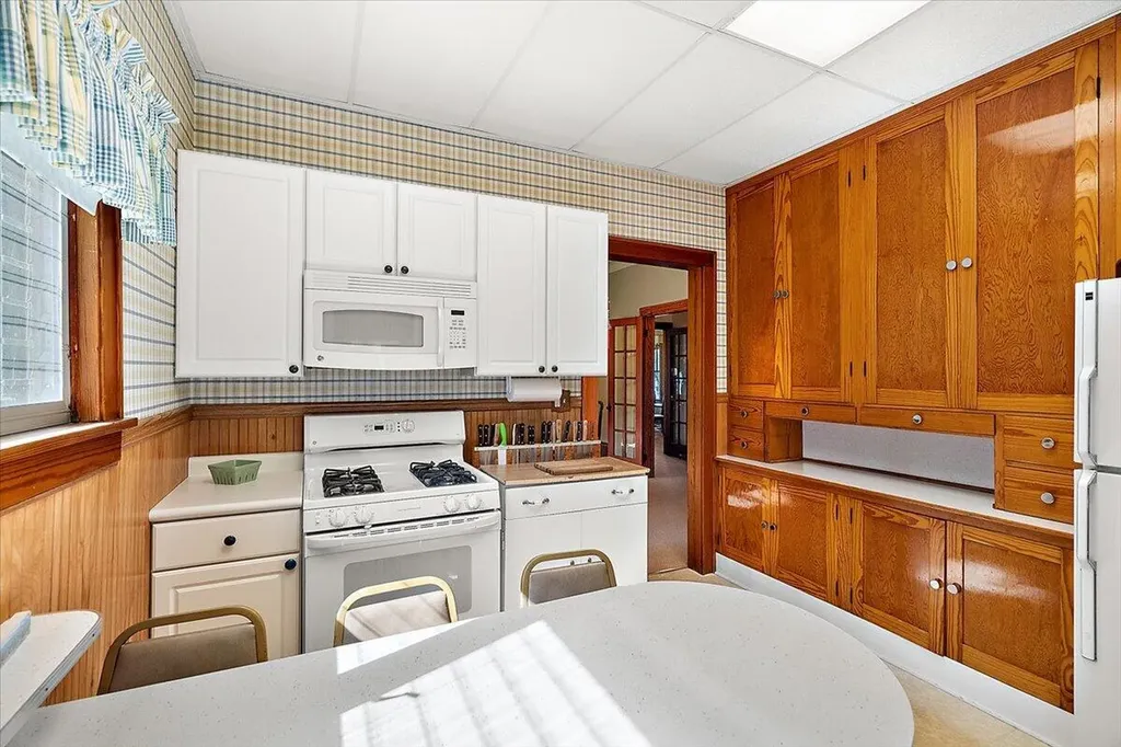 66666 95th Avenue Keeler Township MI 49047