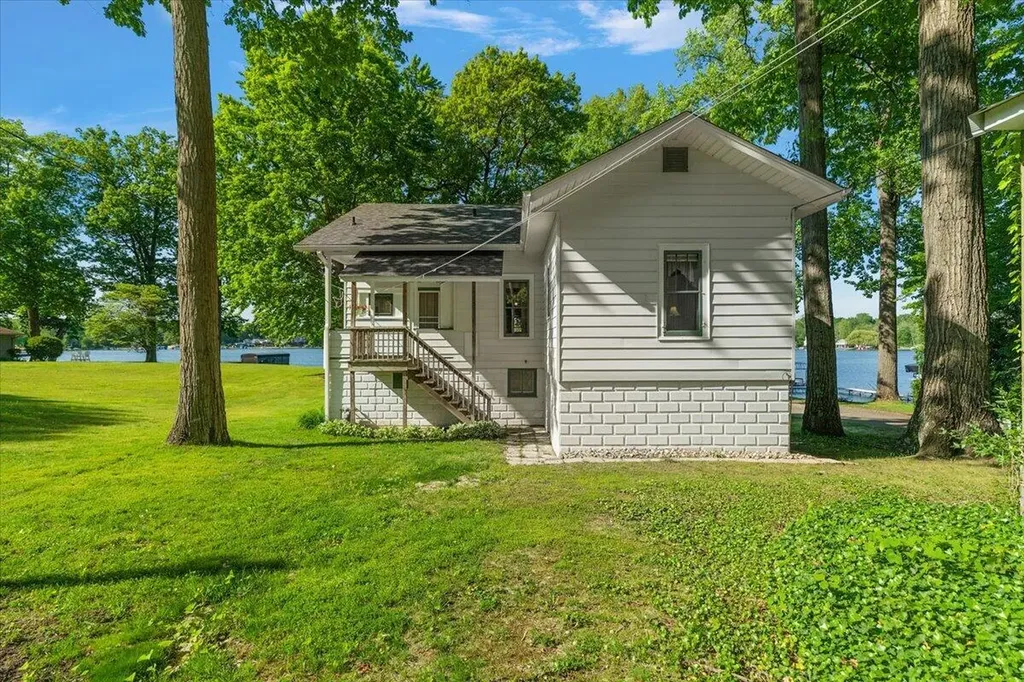 66666 95th Avenue Keeler Township MI 49047