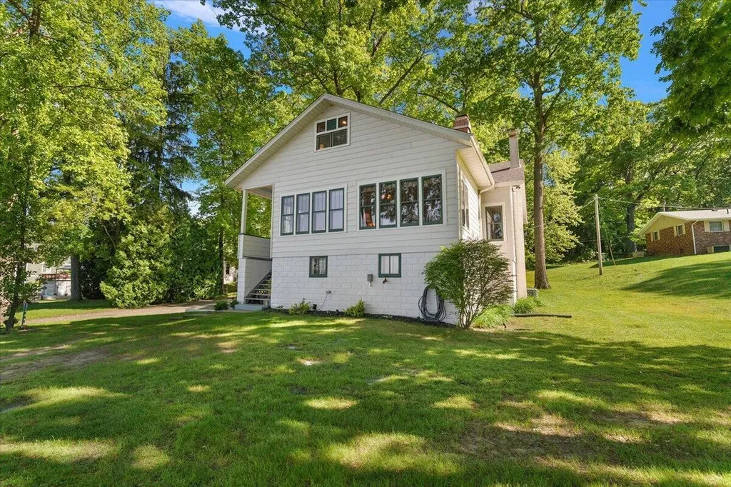 66666 95th Avenue Keeler Township MI 49047