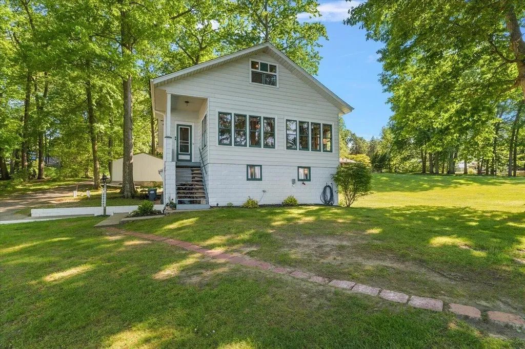 66666 95th Avenue Keeler Township MI 49047