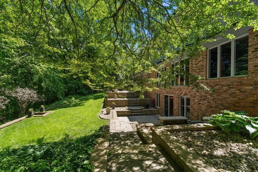 2963 E Bluffwood Terrace St. Joseph Charter Township MI 49085