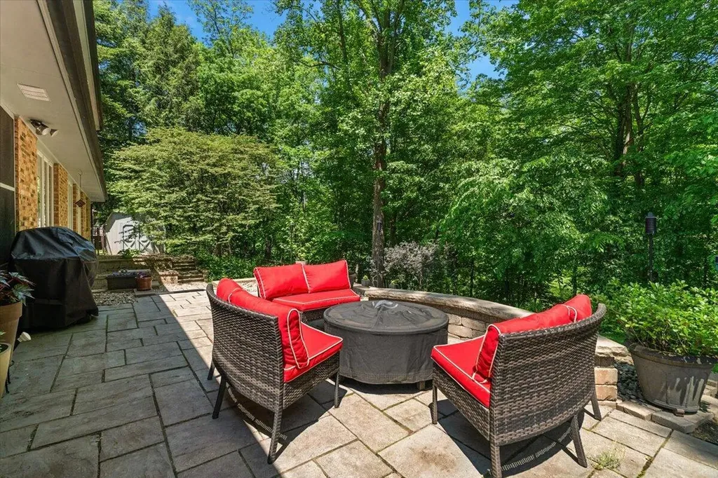 2963 E Bluffwood Terrace St. Joseph Charter Township MI 49085