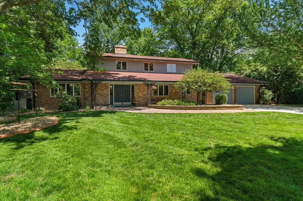 2963 E Bluffwood Terrace St. Joseph Charter Township MI 49085