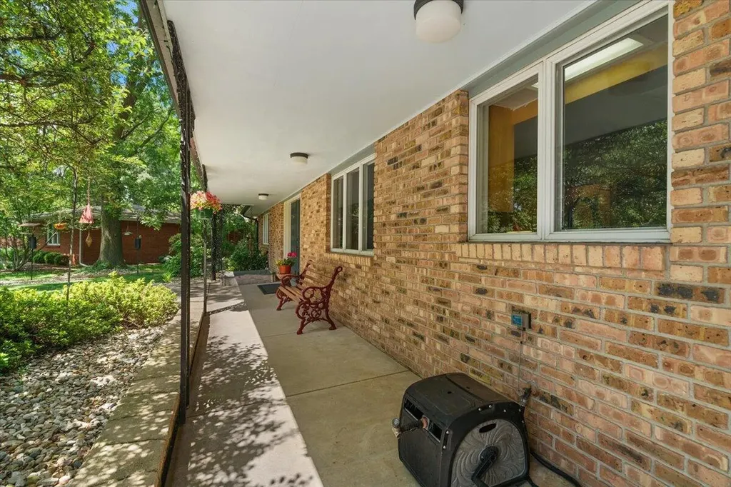 2963 E Bluffwood Terrace St. Joseph Charter Township MI 49085
