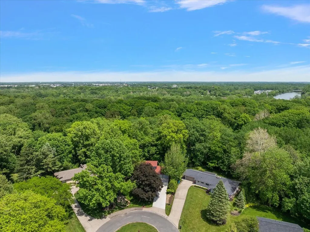 2963 E Bluffwood Terrace St. Joseph Charter Township MI 49085