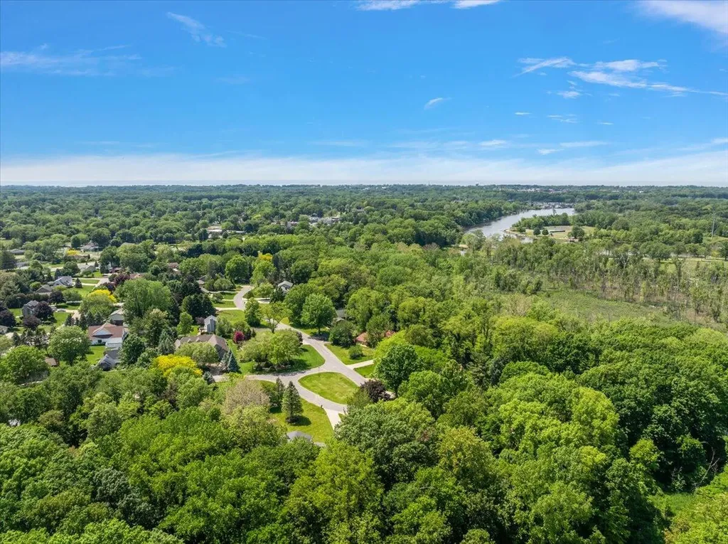 2963 E Bluffwood Terrace St. Joseph Charter Township MI 49085