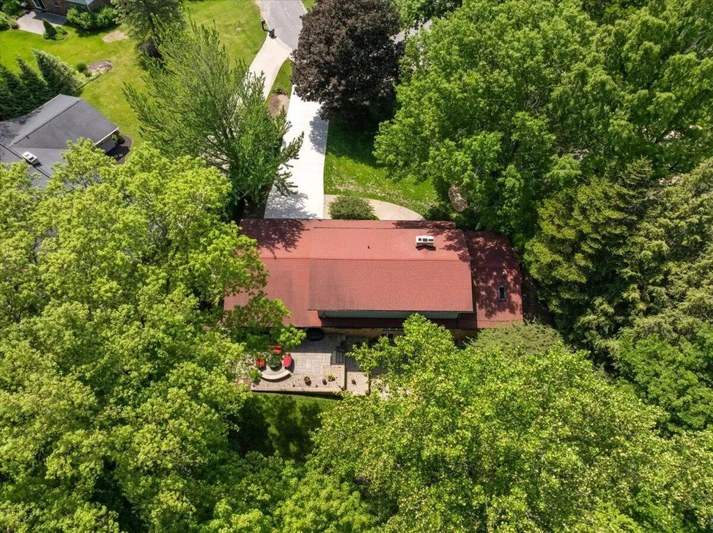 2963 E Bluffwood Terrace St. Joseph Charter Township MI 49085