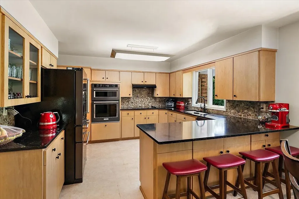 2963 E Bluffwood Terrace St. Joseph Charter Township MI 49085