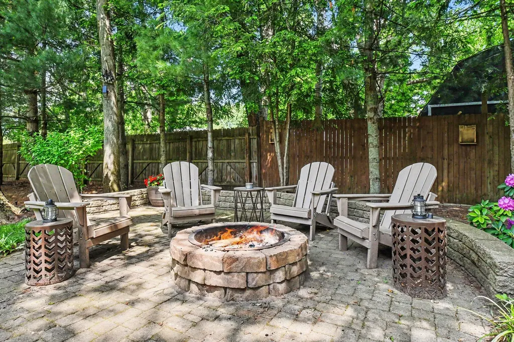 4009 Tudor Drive Lincoln Charter Township MI 49085