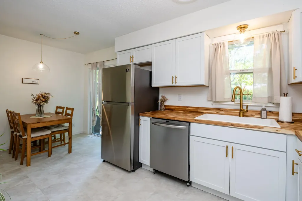 264 Leedy Street Coloma City MI 49038