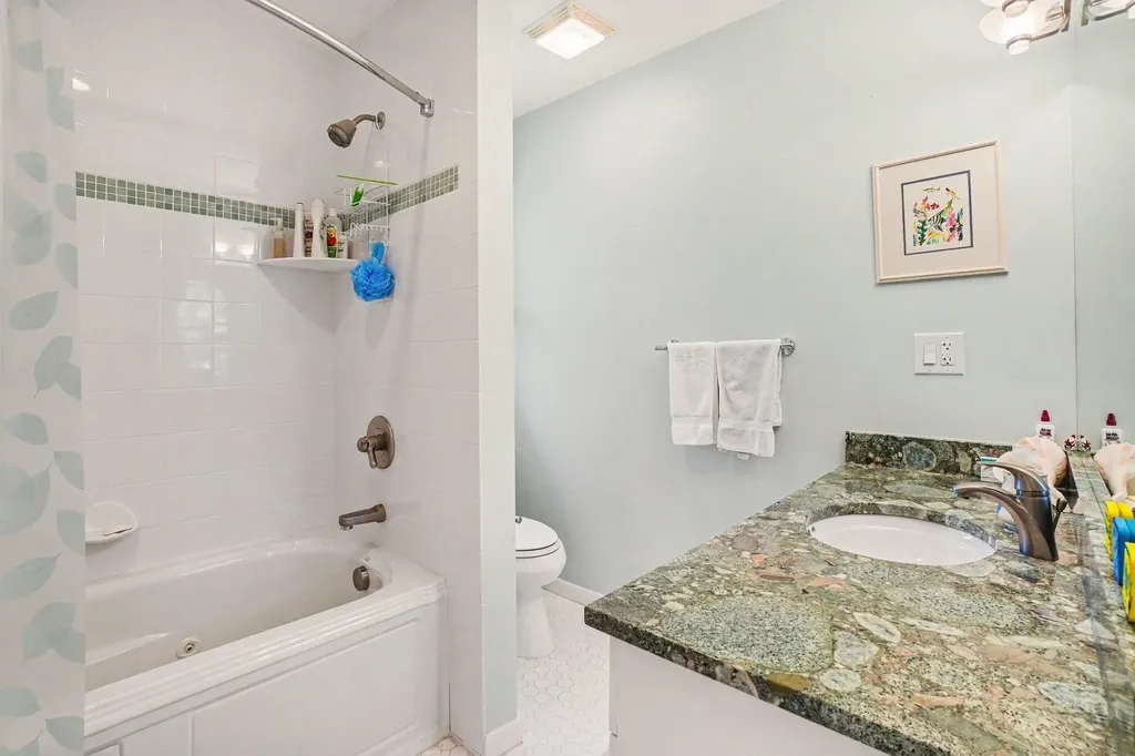 76675 11th Avenue South Haven Charter Township MI 49090