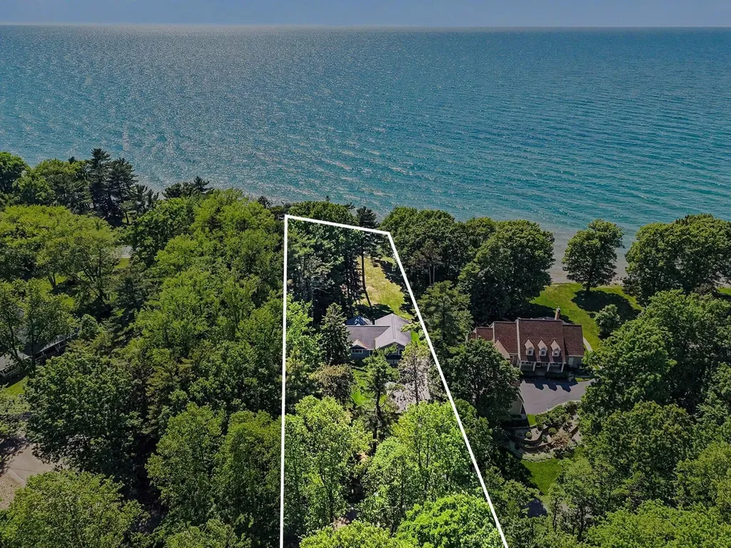 76675 11th Avenue South Haven Charter Township MI 49090