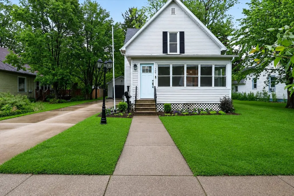 409 Oak Street Three Oaks Village MI 49128