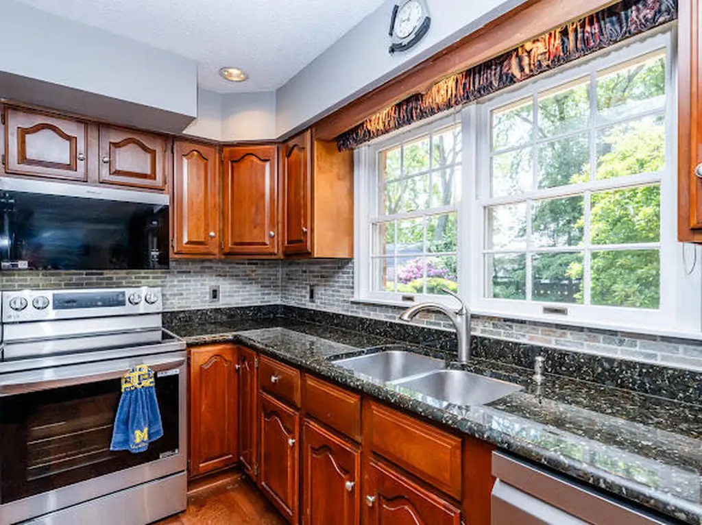 1386 Deerfield Street Lincoln Charter Township MI 49085