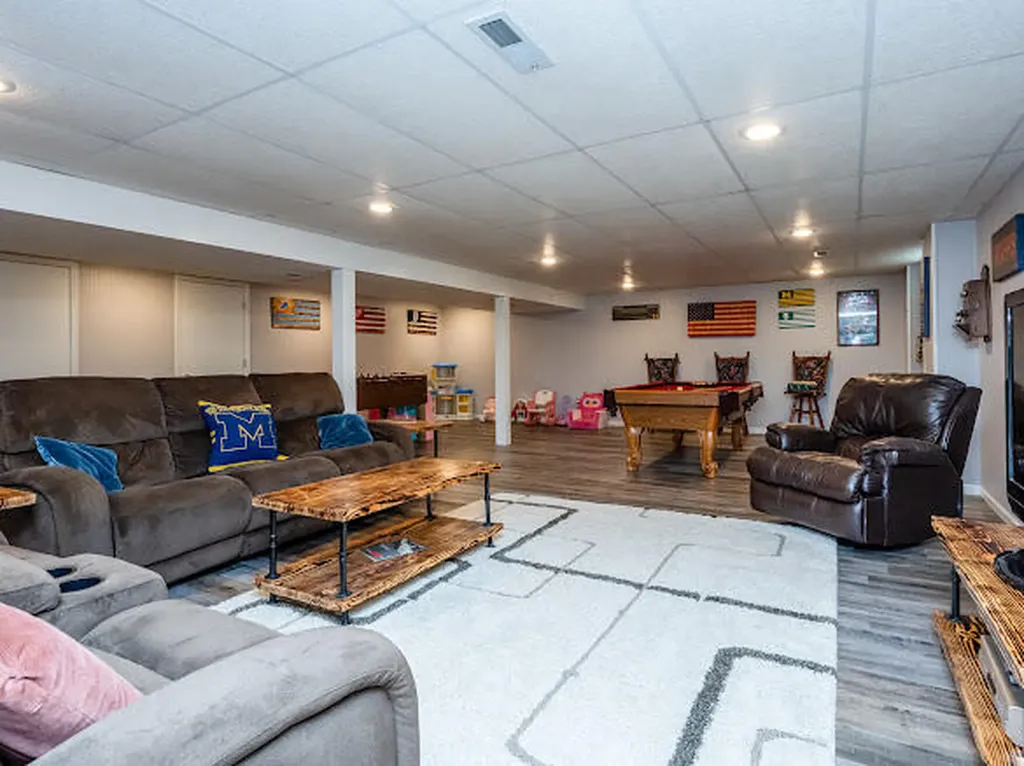 1386 Deerfield Street Lincoln Charter Township MI 49085