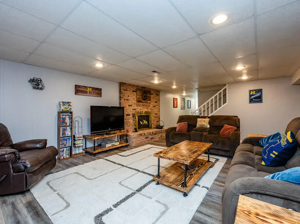 1386 Deerfield Street Lincoln Charter Township MI 49085