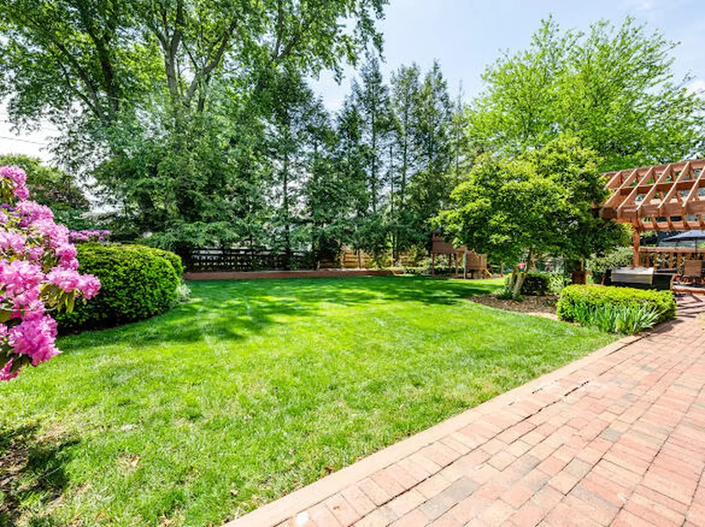1386 Deerfield Street Lincoln Charter Township MI 49085