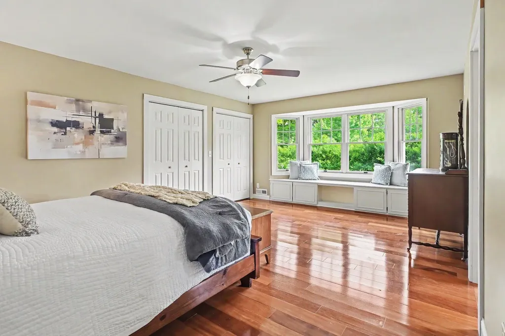 1086 Brunn Avenue St. Joseph Charter Township MI 49085