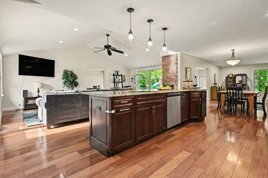 1086 Brunn Avenue St. Joseph Charter Township MI 49085
