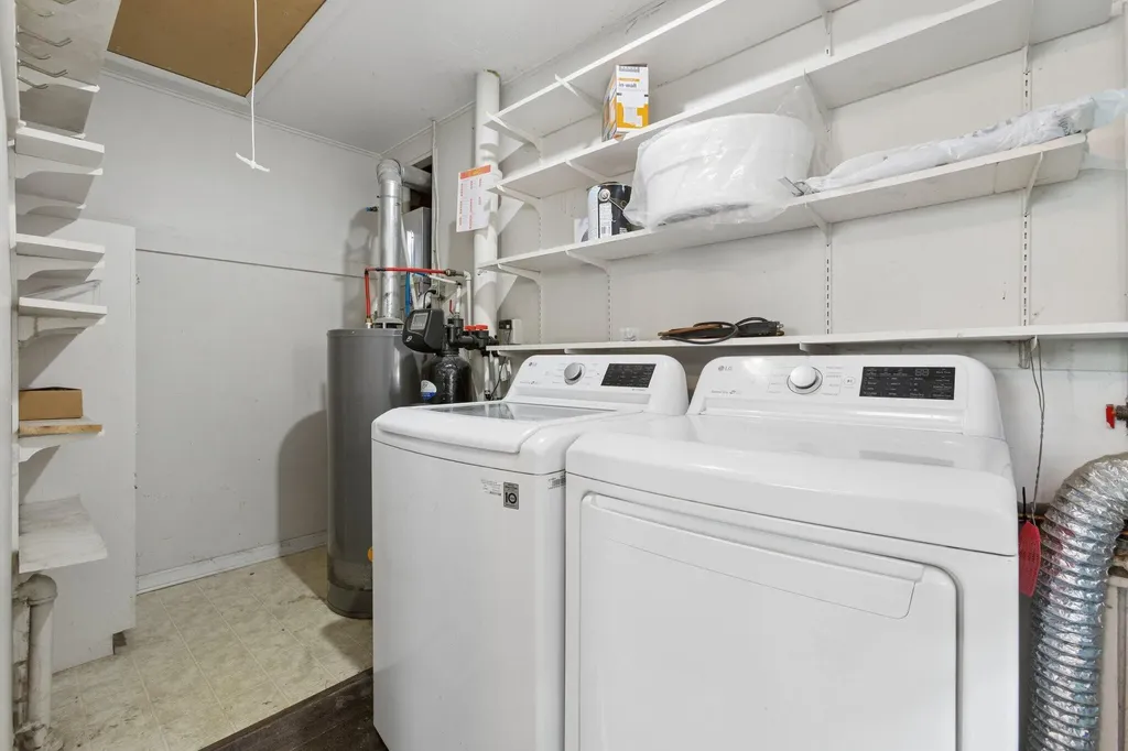1602 Baker Drive Kalamazoo Charter Township MI 49048