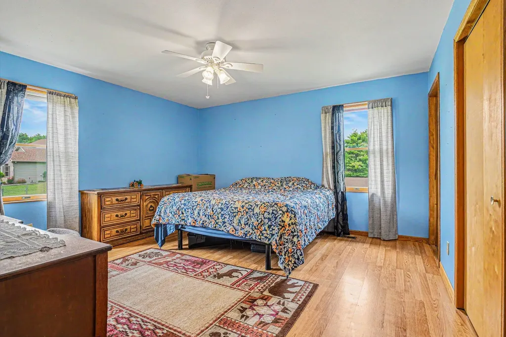 22180 Redfield Street Ontwa Township MI 49112