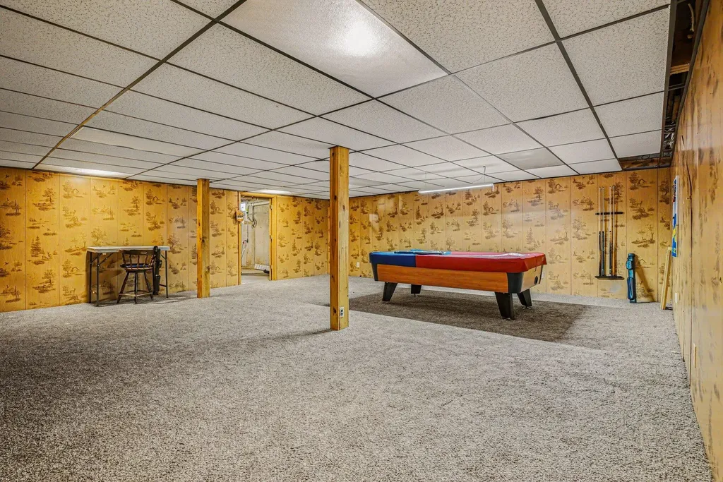 22180 Redfield Street Ontwa Township MI 49112