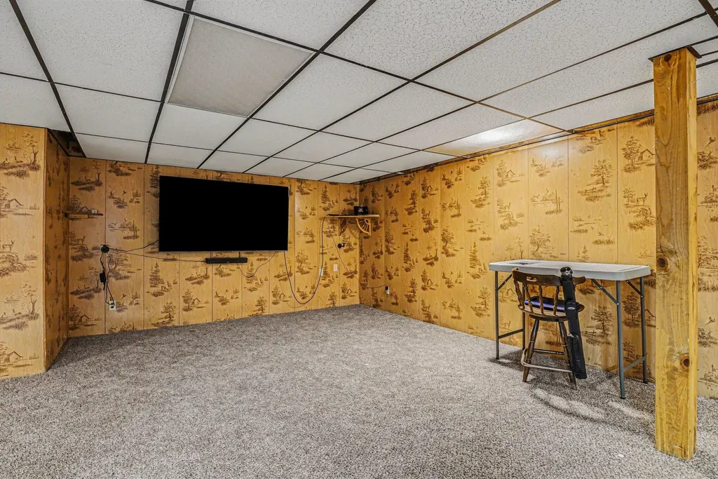 22180 Redfield Street Ontwa Township MI 49112