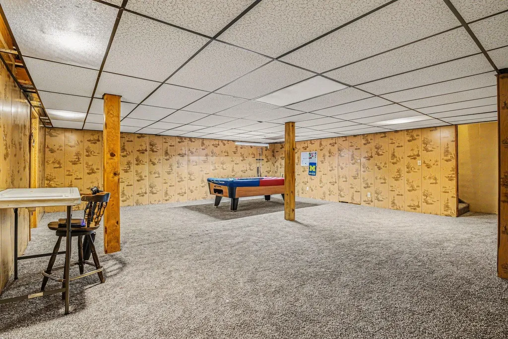 22180 Redfield Street Ontwa Township MI 49112