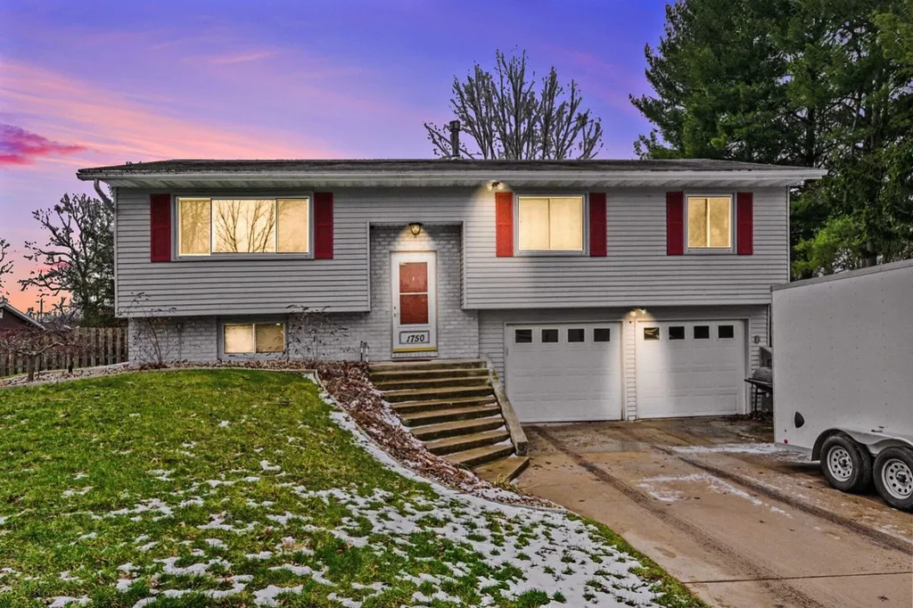 1750 Poplar Path Lincoln Charter Township MI 49127
