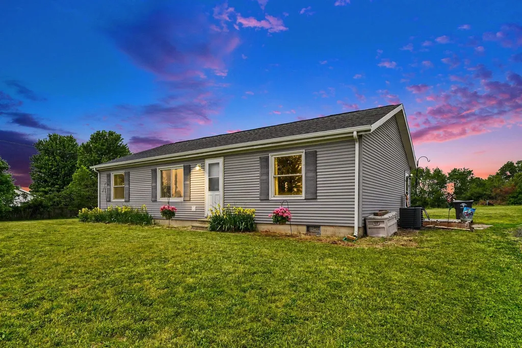 3065 Chamberlain Road Buchanan Township MI 49107