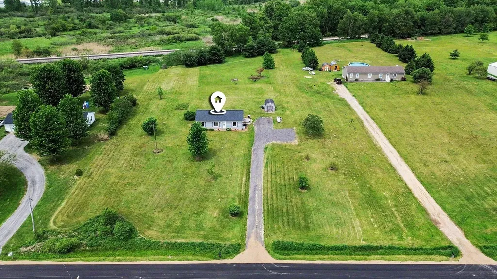 3065 Chamberlain Road Buchanan Township MI 49107