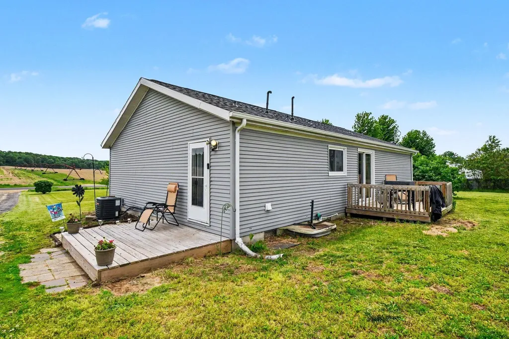 3065 Chamberlain Road Buchanan Township MI 49107