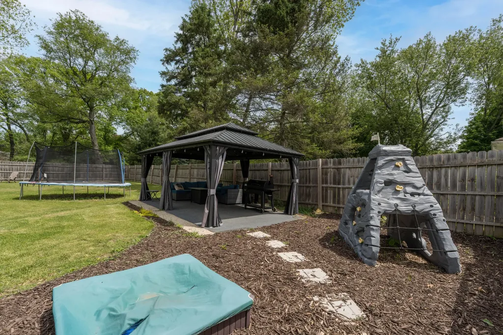 1403 Hamelink Drive Portage City MI 49002
