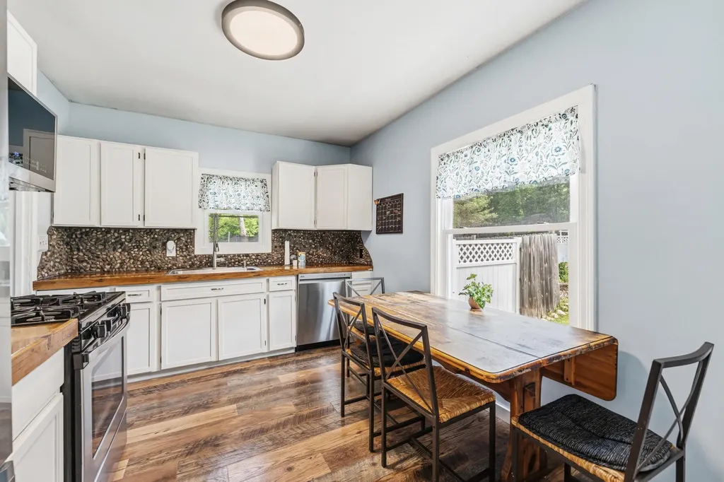 1403 Hamelink Drive Portage City MI 49002