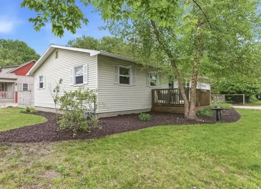 403 S Smith Street New Buffalo City MI 49117