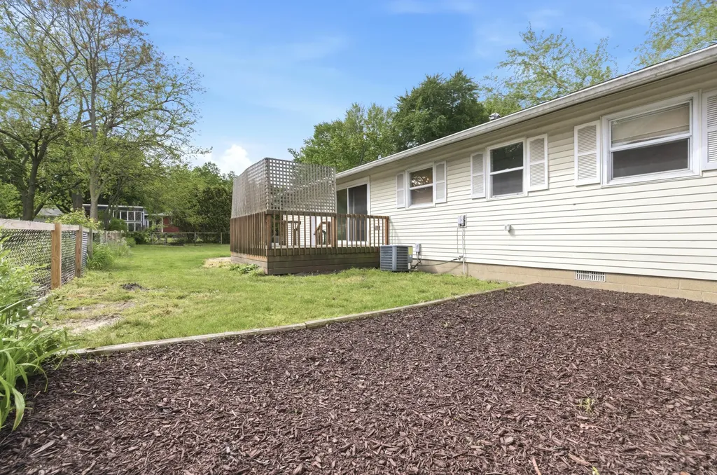 403 S Smith Street New Buffalo City MI 49117