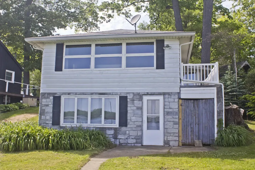 31165 County Line Road Silver Creek Township MI 49047