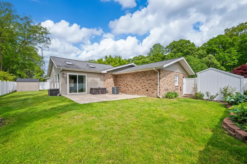 1710 Redwood Drive Lincoln Charter Township MI 49127
