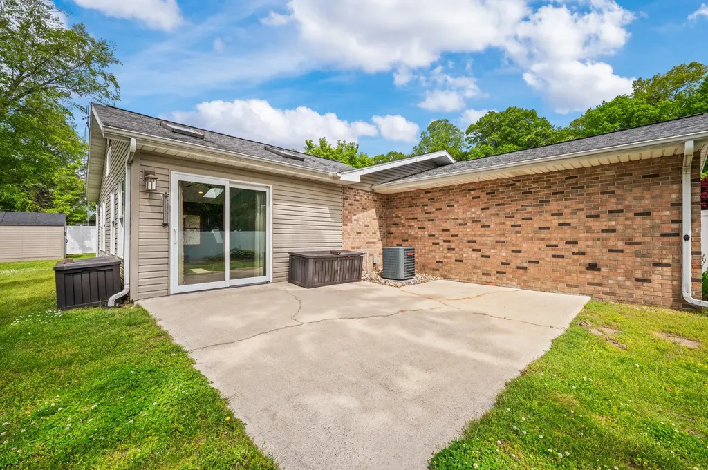 1710 Redwood Drive Lincoln Charter Township MI 49127