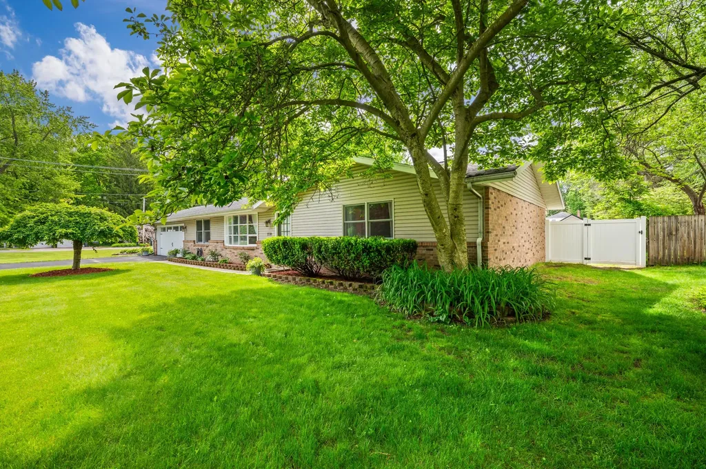 1710 Redwood Drive Lincoln Charter Township MI 49127