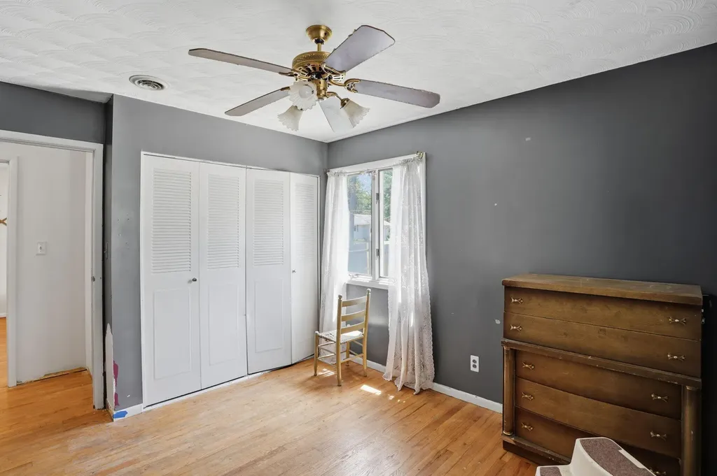 102 S Wendell Avenue Hartford City MI 49057