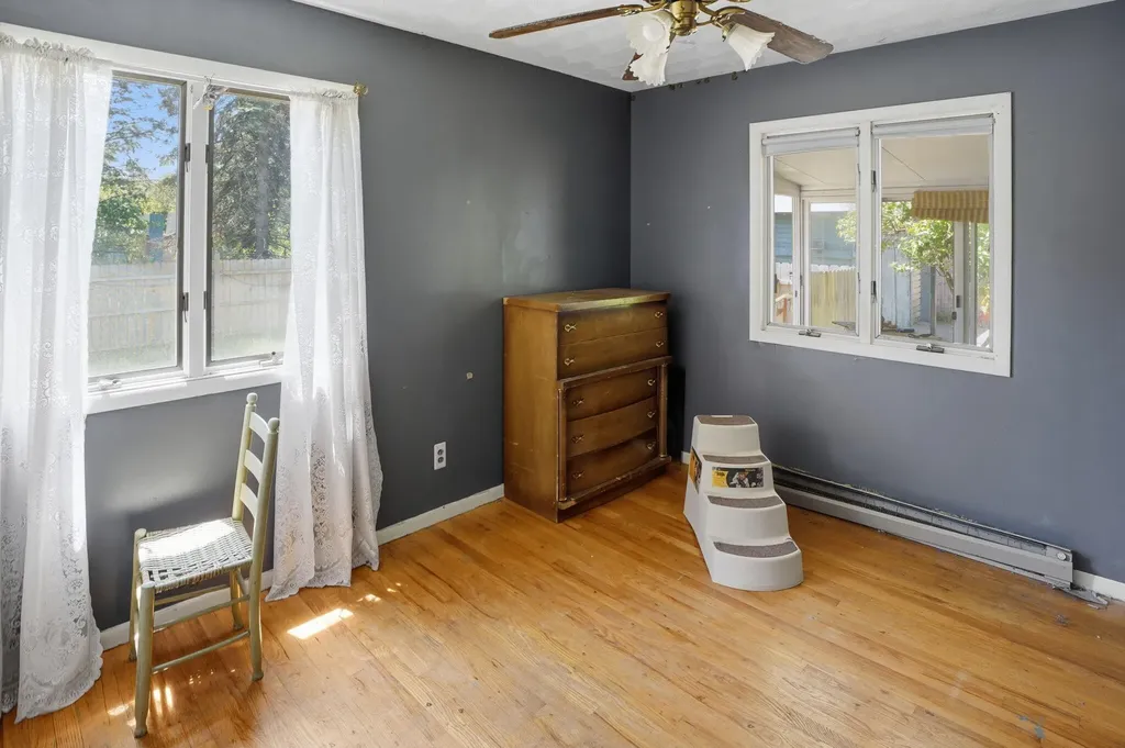 102 S Wendell Avenue Hartford City MI 49057