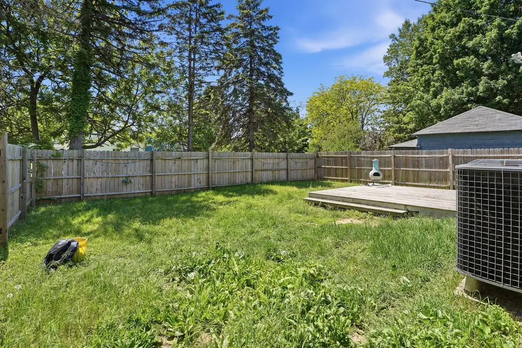 102 S Wendell Avenue Hartford City MI 49057