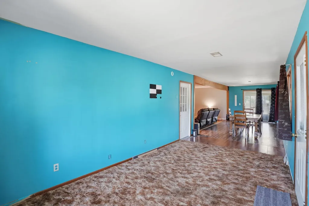 102 S Wendell Avenue Hartford City MI 49057